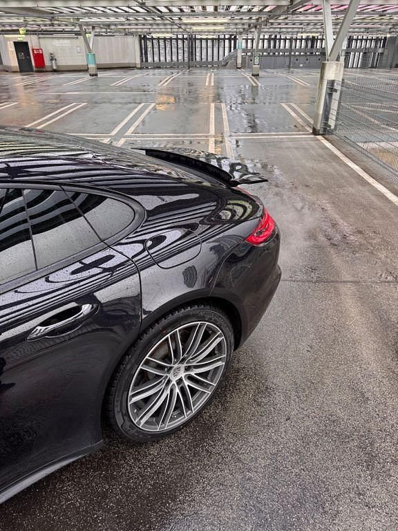 Gebraucht Porsche Panamera 4 Executive 462 PS (339 kW) 2017 Schwarz Limousine
