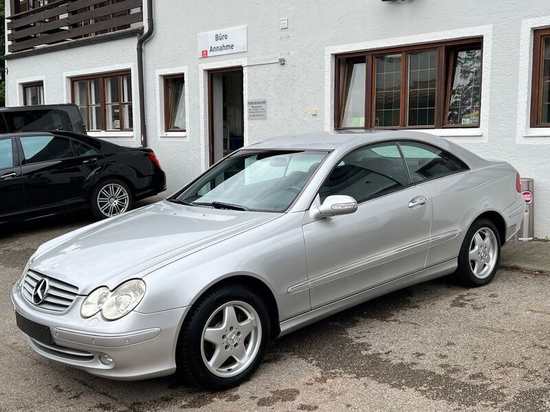 Silber Gebraucht 2002 Mercedes CLK240 Coupé | 6.890 € (Etwas zu teuer) - Bild 1/4