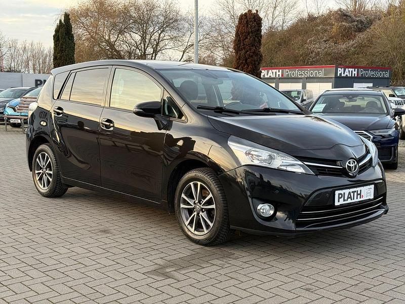 Gebraucht Toyota Verso Life 147 PS (108 kW) 2013 Schwarz Van / Kleinbus