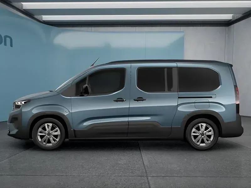 Gebraucht Peugeot Rifter Allure 131 PS (96 kW) 2025 Blau Van / Kleinbus