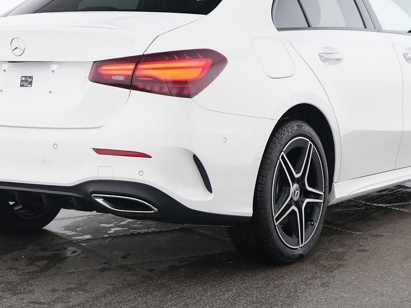 Gebraucht Mercedes A250 Advanced Plus 163 PS (119 kW) 2024 Weiß Limousine