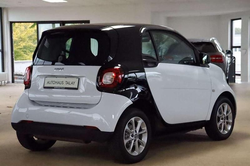 Gebraucht Smart ForTwo Coupé 71 PS (52 kW) 2019 Schwarz Coupé