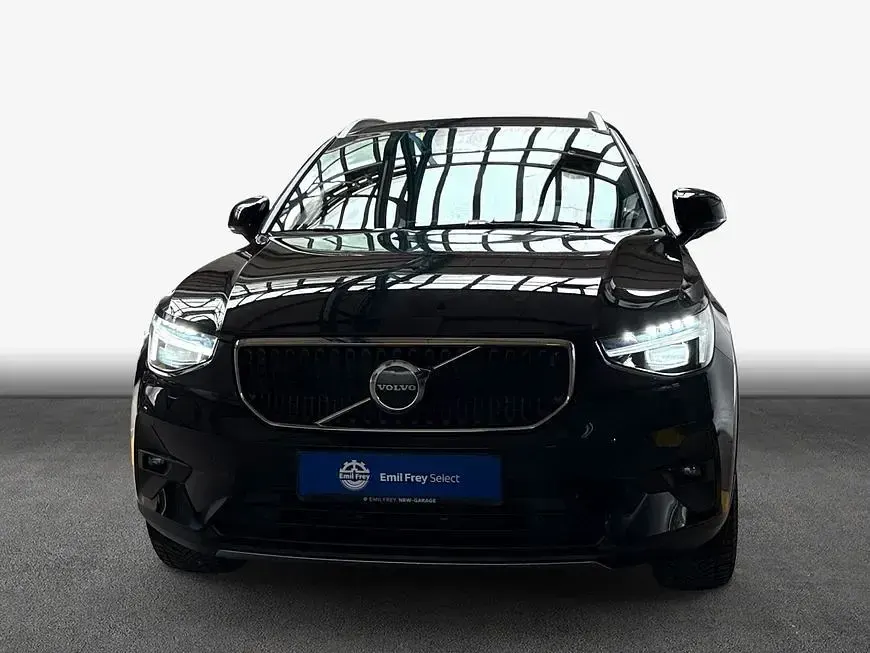 Gebraucht Volvo XC40 Core 163 PS (119 kW) 2024 Schwarz SUV