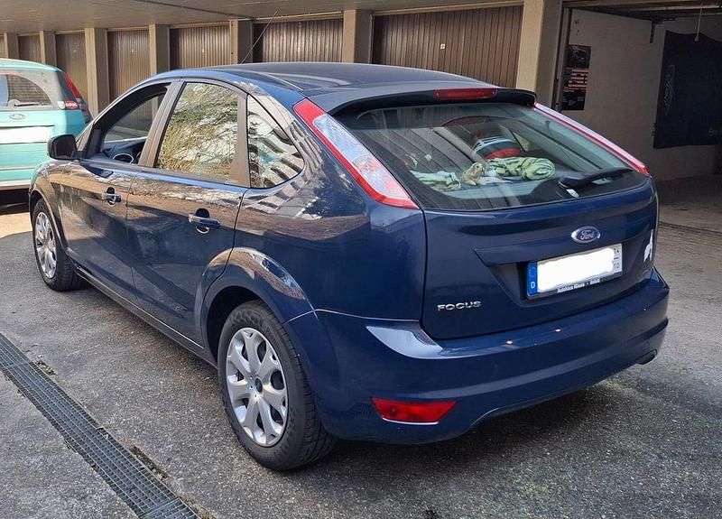 Gebraucht Ford Focus Style 101 PS (74 kW) 2011 Blau Limousine