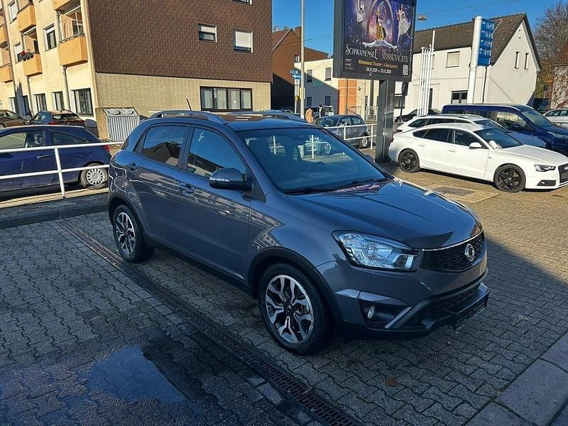 Grau Gebraucht 2017 Ssangyong (KGM) Korando SUV | 7.750 € (Fairer Preis) - Bild 1/4