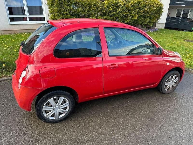 Gebraucht Nissan Micra Acenta 65 PS (47 kW) 2005 Rot Limousine