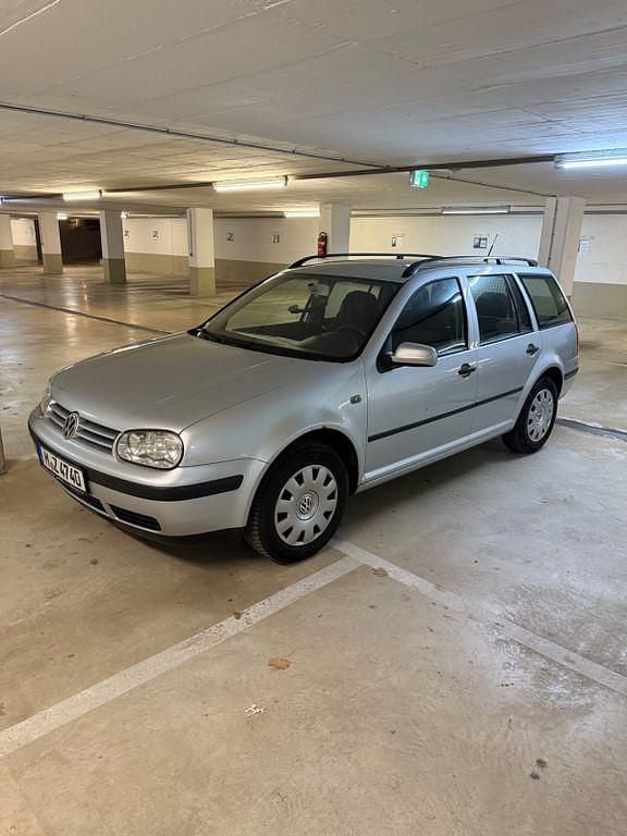 Silber Gebraucht 2005 VW Golf IV Trendline Kombi | 1.250 € (Superpreis) - Bild 1/4