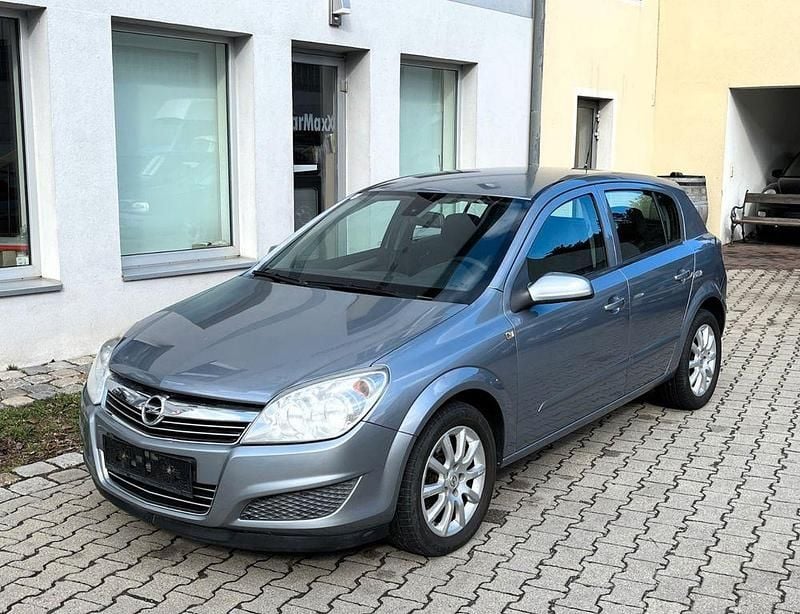 Gebraucht Opel Astra 120 PS (88 kW) 2007 Silber Limousine