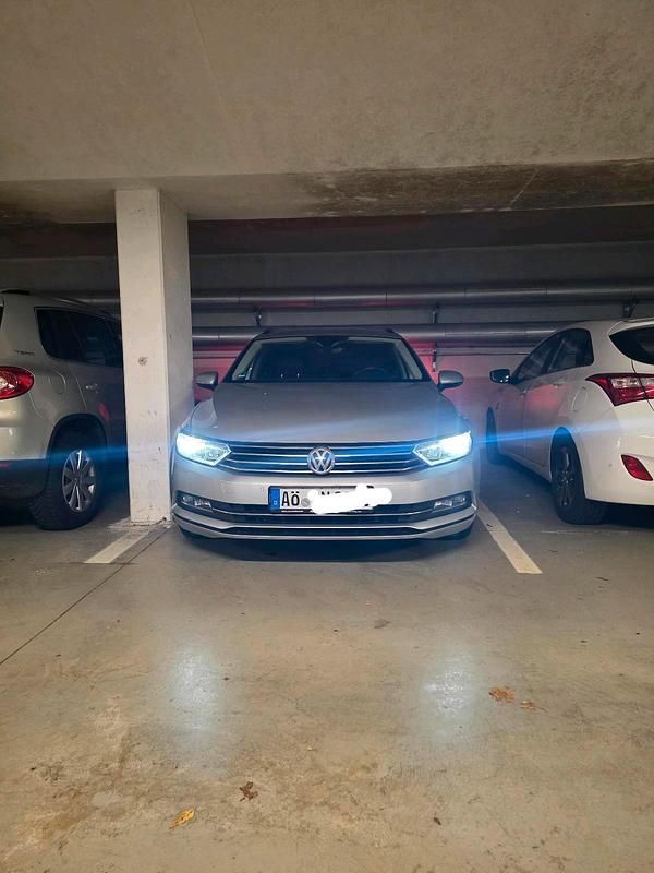 Silber Gebraucht 2019 VW Passat Kombi | 15.700 € (Fairer Preis) - Bild 1/4