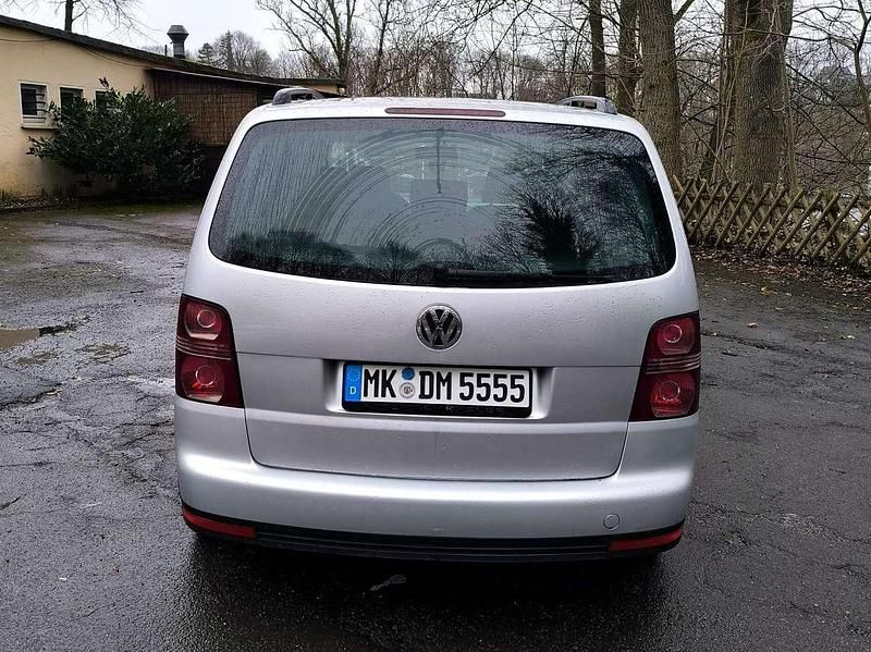 Gebraucht VW Touran Highline 105 PS (77 kW) 2007 Silber Van / Kleinbus