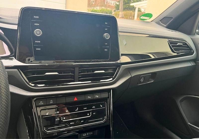 Gebraucht VW T-Roc Cabriolet Style 150 PS (110 kW) 2023 Schwarz Cabrio