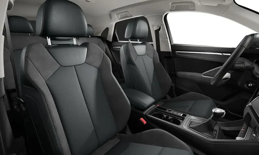 Gebraucht Audi Q3 Sportback S-Line 150 PS (110 kW) 2025 Chronosgrau metallic SUV