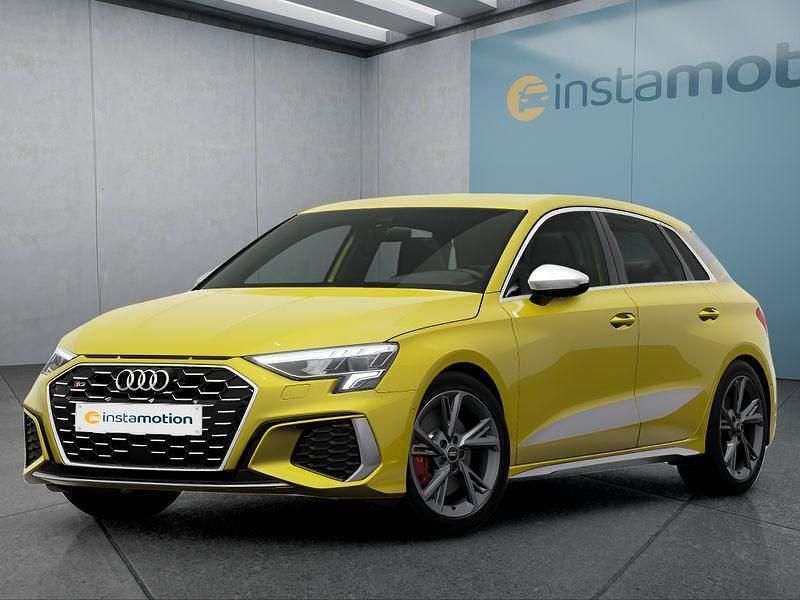 Gelb Gebraucht 2024 Audi S3 Limousine | 46.949 € (Etwas zu teuer) - Bild 1/4