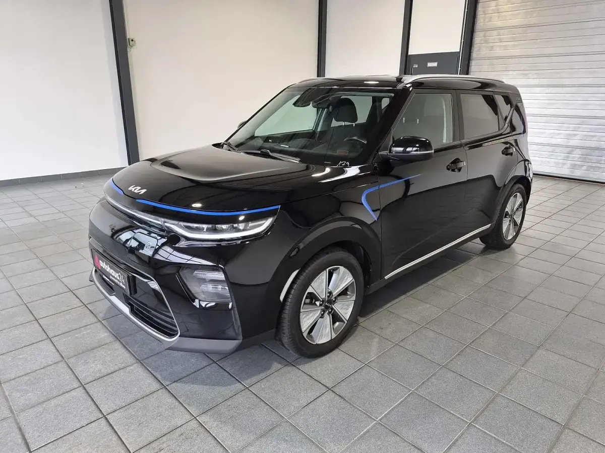 Gebraucht Kia Soul Vision 100 kW (136 PS) 2022 Schwarz SUV