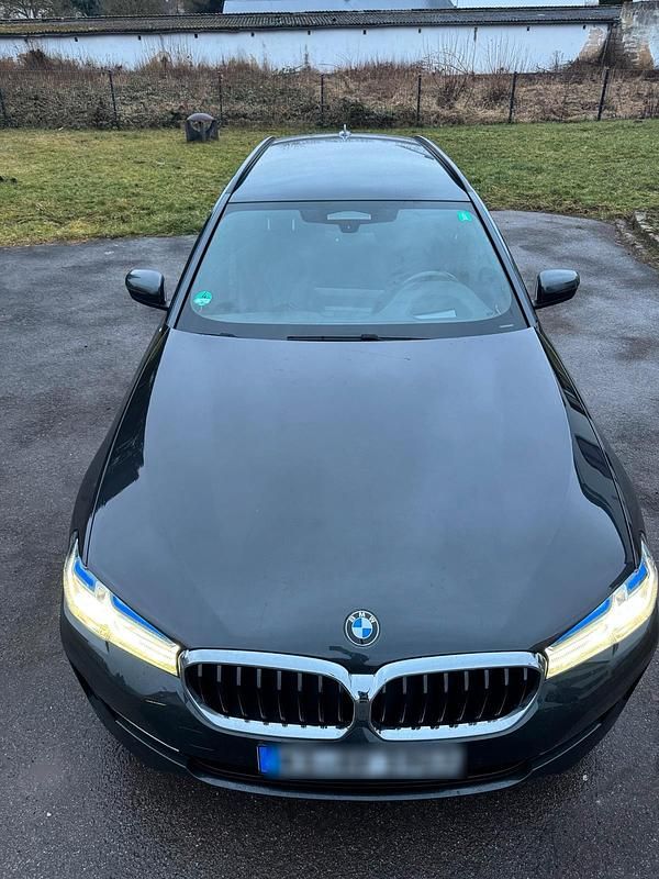 Gebraucht BMW 530 M Sport 286 PS (210 kW) 2020 Grau Kombi