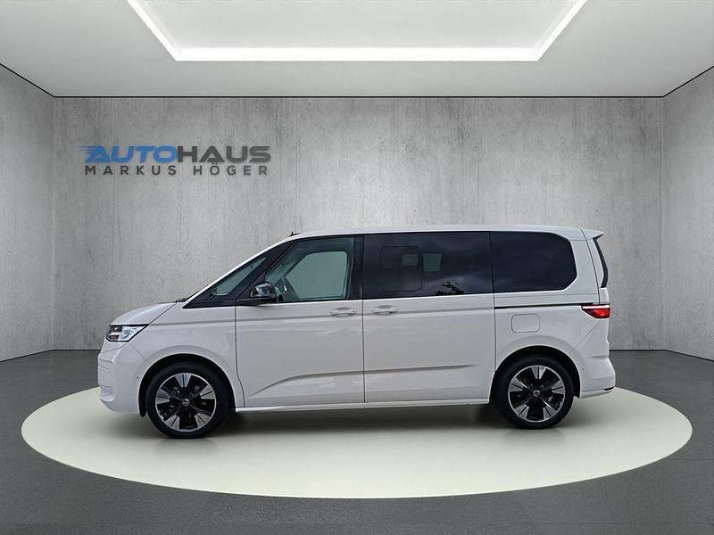 Gebraucht VW Multivan Pro 150 PS (110 kW) 2025 Weiß Van