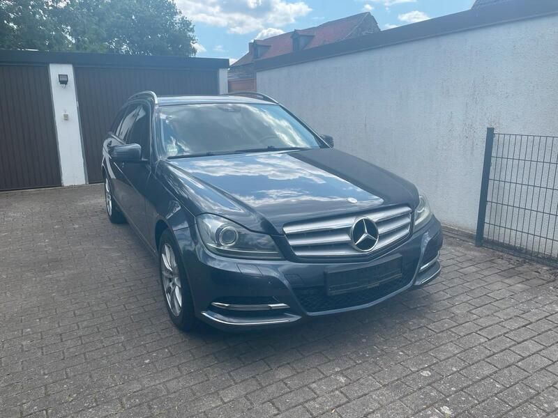 Grau Gebraucht 2013 Mercedes C220 Avantgarde Kombi | 6.800 € (Guter Preis) - Bild 1/4