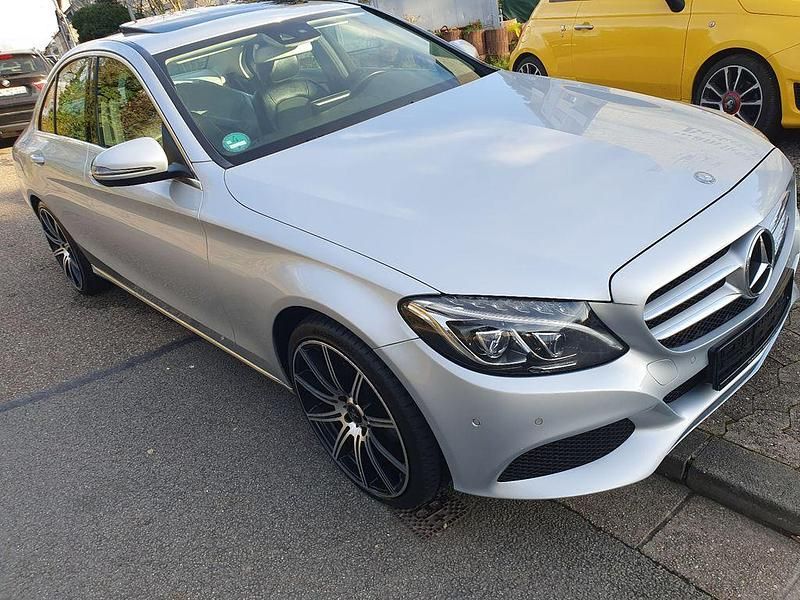 Silber Gebraucht 2017 Mercedes C180 Limousine | 16.300 € (Guter Preis) - Bild 1/4