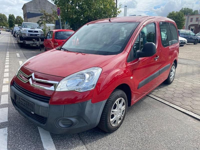 Gebraucht Citroën Berlingo Attraction 75 PS (55 kW) 2011 Rot Van / Kleinbus