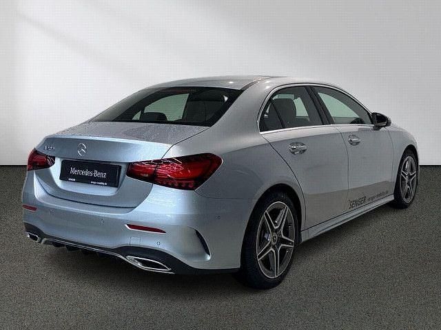 Gebraucht Mercedes A200 AMG 163 PS (119 kW) 2025 Silber Limousine