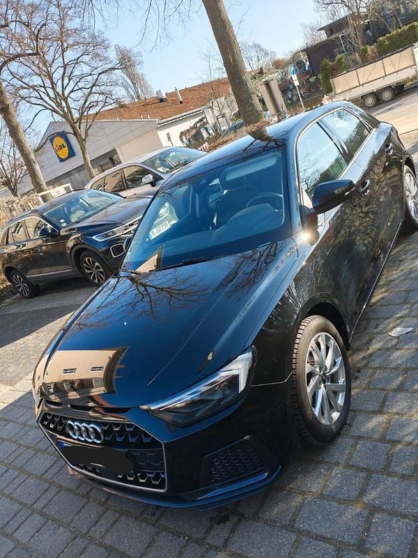 Gebraucht Audi A1 Sportback Advanced 110 PS (80 kW) 2023 Schwarz Kleinwagen
