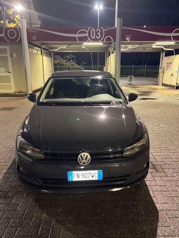 Schwarz Gebraucht 2018 VW Polo Highline Limousine | 5.999 € - Bild 1/4