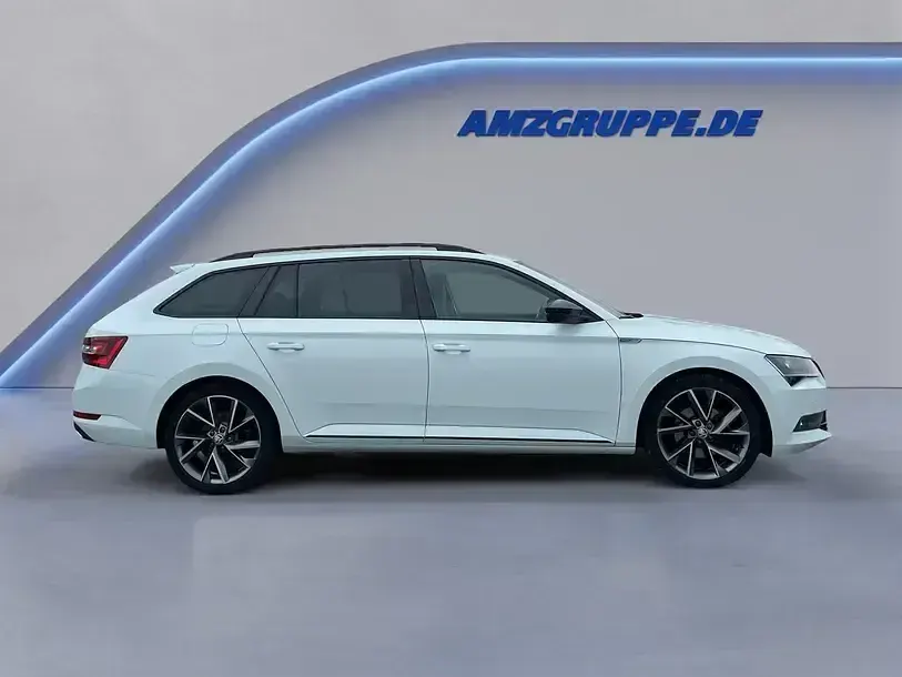Gebraucht Skoda Superb SportLine 180 PS (132 kW) 2018 Weiss uni Kombi