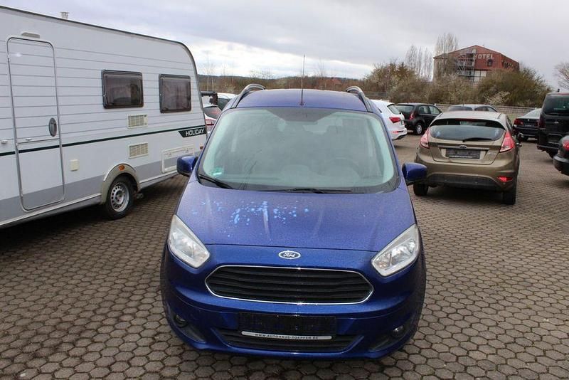Gebraucht Ford Tourneo Courier Titanium 101 PS (74 kW) 2015 Other Van / Kleinbus