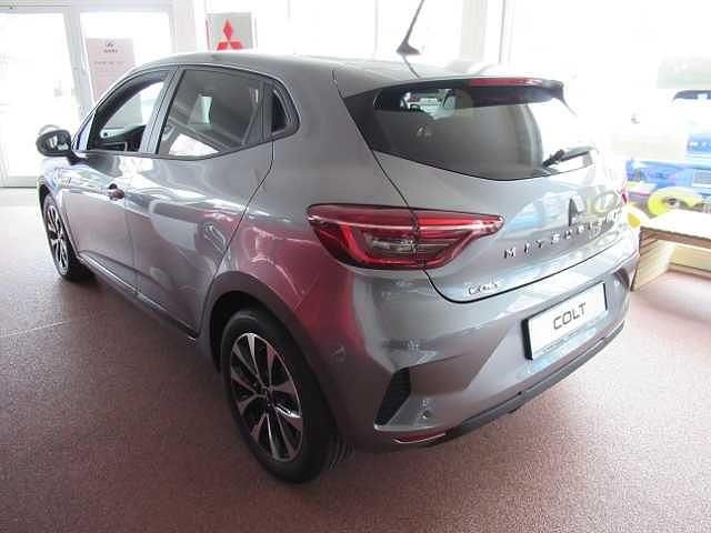 Neu Mitsubishi Colt Plus 143 PS (105 kW) 2025 Grau Limousine
