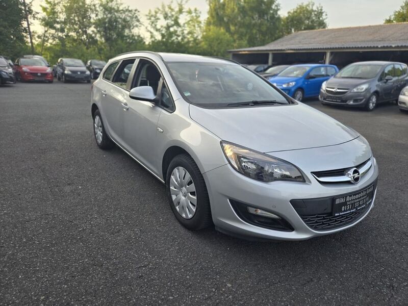Silber Gebraucht 2015 Opel Astra Edition Kombi | 7.499 € (Fairer Preis) - Bild 1/4