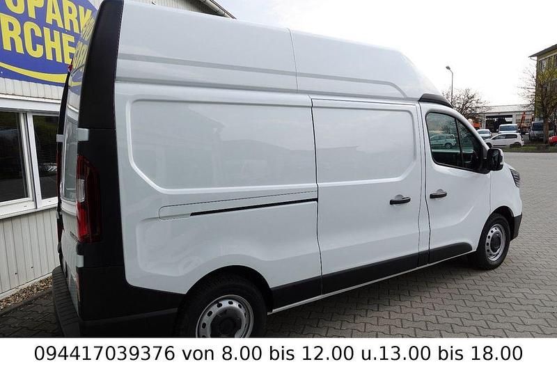 Gebraucht Renault Trafic 150 PS (110 kW) 2025 Weiß Van / Kleinbus