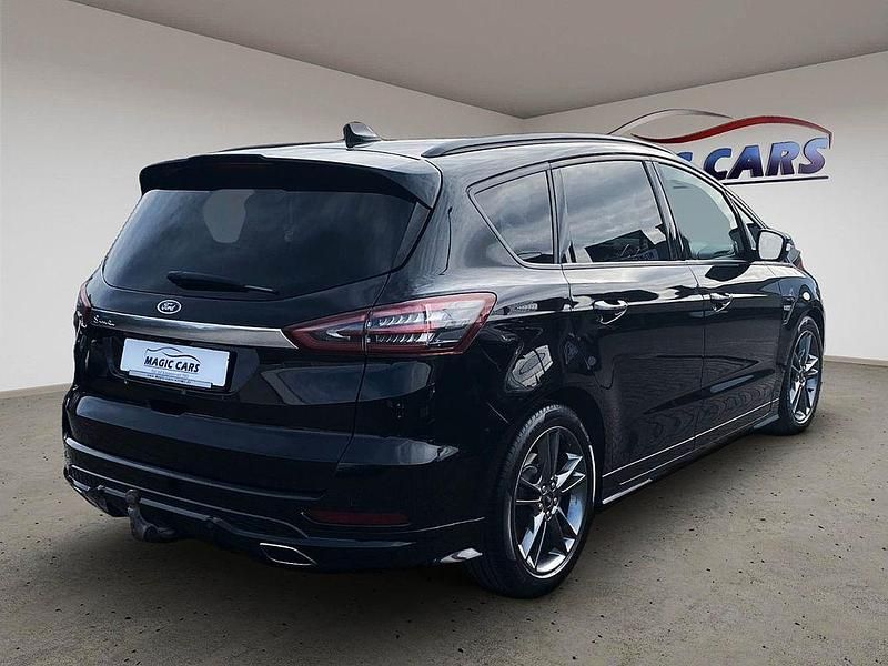 Gebraucht Ford S-MAX ST-Line 190 PS (139 kW) 2022 Schwarz Van / Kleinbus