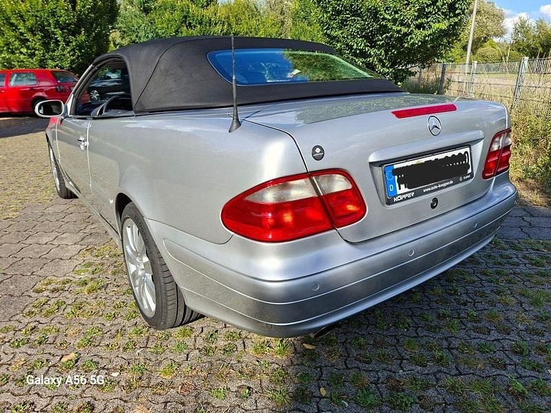 Gebraucht Mercedes CLK200 Elegance 163 PS (119 kW) 2000 Silber Cabrio