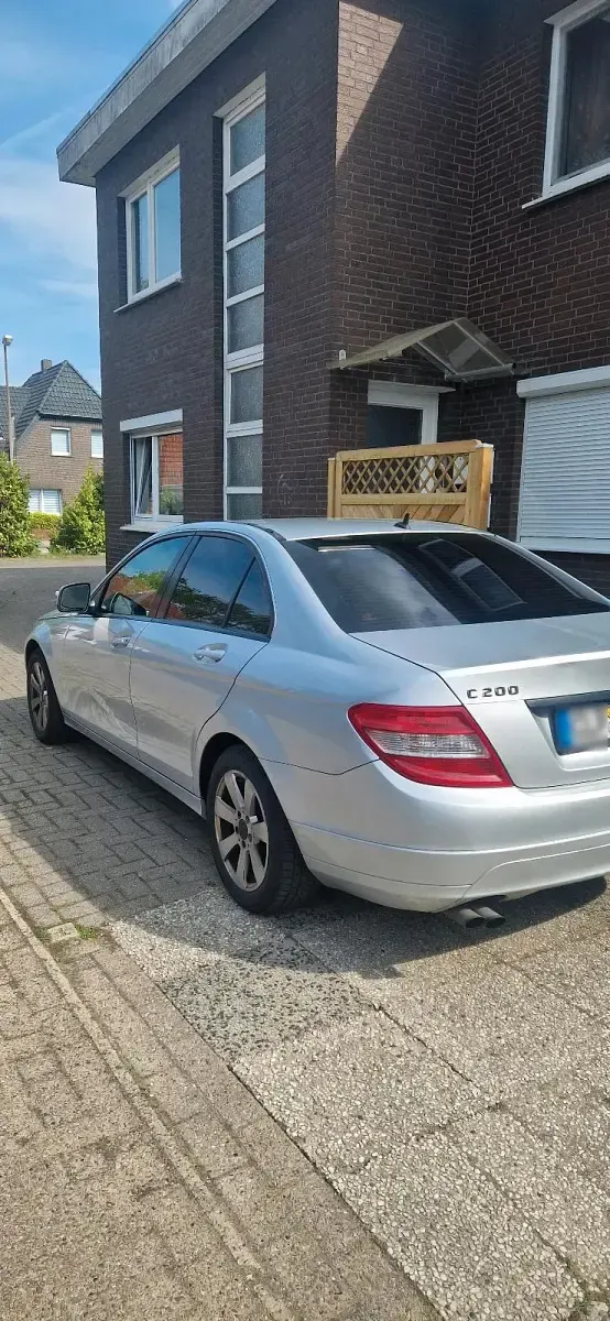 Gebraucht Mercedes C200 109 PS (80 kW) 2008 Silber Limousine