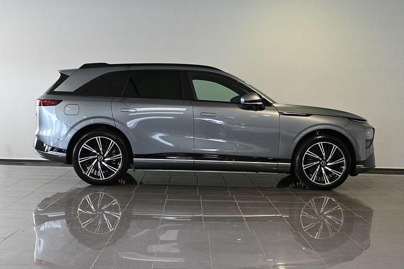 Neu XPENG G9 AWD Performance 422 kW (575 PS) 2026 Grau SUV