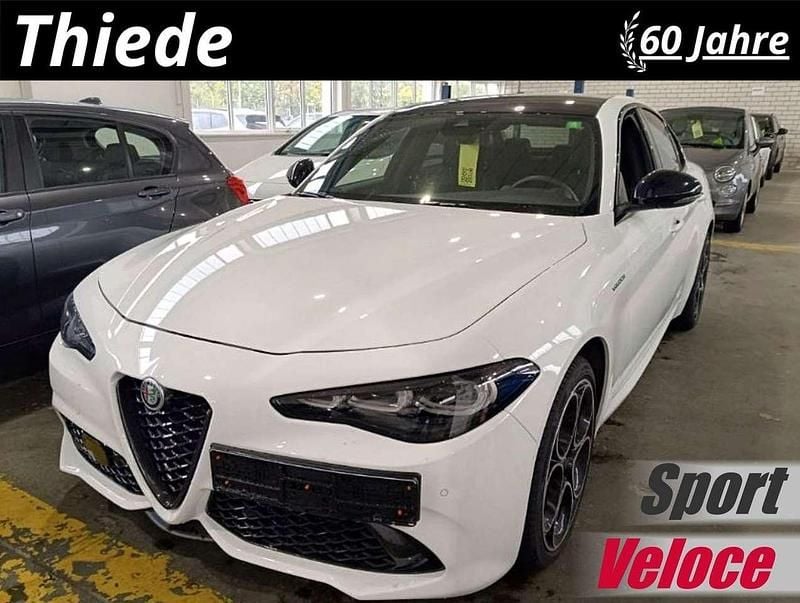 Alfa bianco Gebraucht 2024 Alfa Romeo Giulia Veloce Limousine | 34.750 € (Superpreis) - Bild 1/3