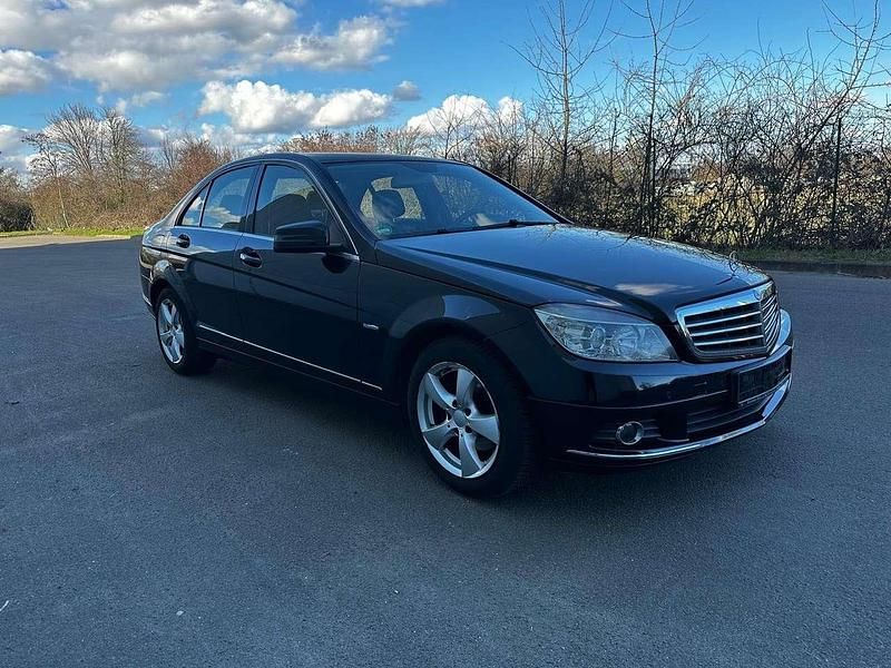 Gebraucht Mercedes C180 Elegance 156 PS (114 kW) 2008 Obsidianschwarz Limousine