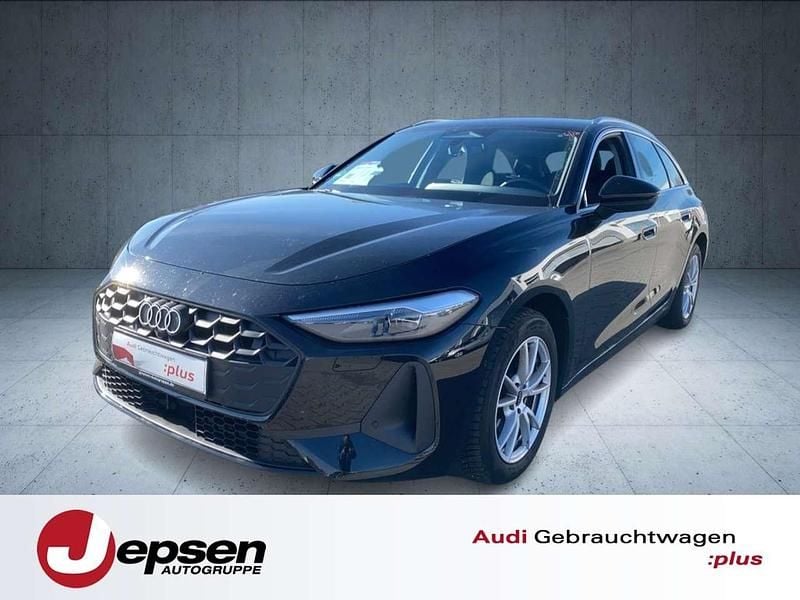 Mythosschwarz metallic Gebraucht 2025 Audi A5 Sport Coupé | 42.470 € - Bild 1/4