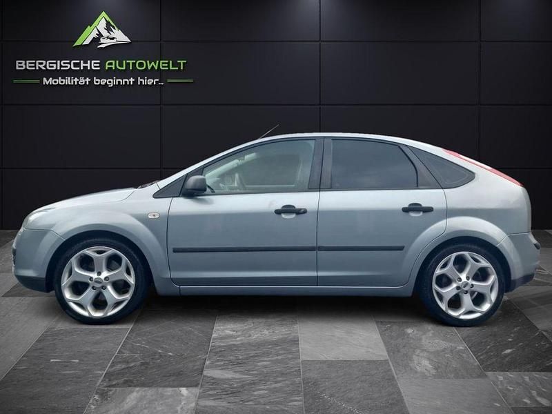 Gebraucht Ford Focus 145 PS (106 kW) 2005 Silber Limousine