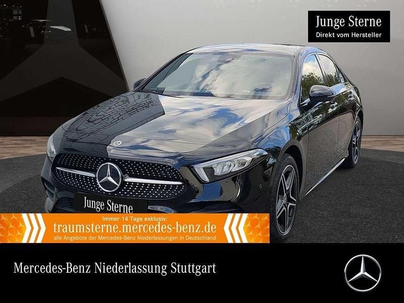 Nachtschwarz Gebraucht 2022 Mercedes A250 AMG Limousine | 26.490 € (Guter Preis) - Bild 1/3