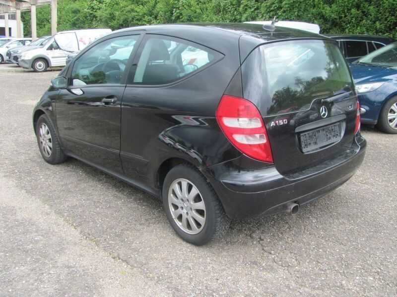 Gebraucht Mercedes A150 95 PS (69 kW) 2007 Kosmosschwarz Limousine