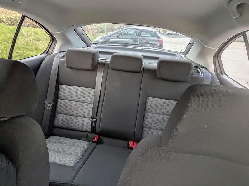 Gebraucht Skoda Octavia Ambiente 122 PS (89 kW) 2010 Silber Limousine