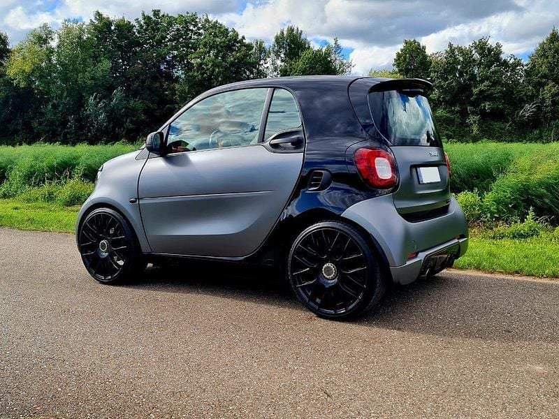 Grau Gebraucht 2015 Smart ForTwo Coupé Passion Kleinwagen | 12.900 € (Fairer Preis) - Bild 1/4