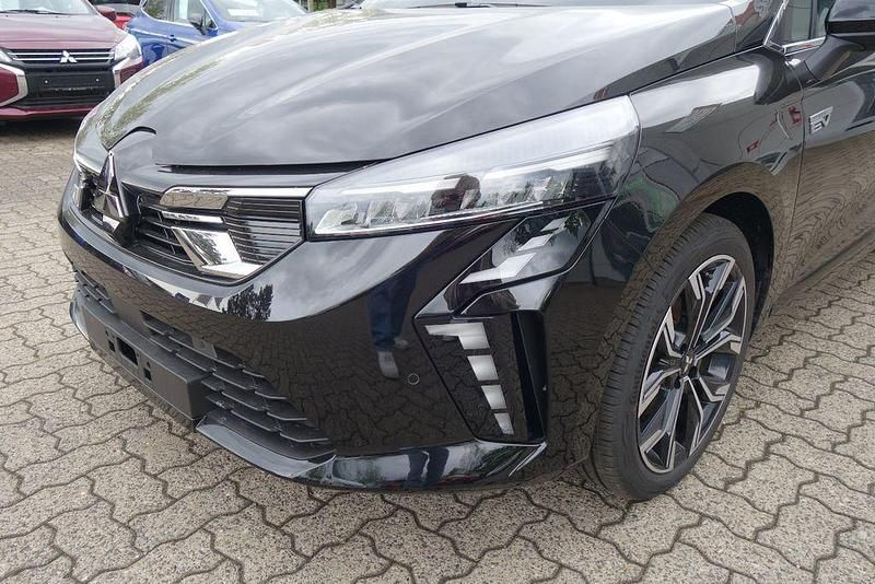 Neu Mitsubishi Colt Edition 91 PS (66 kW) 2025 Schwarz Limousine