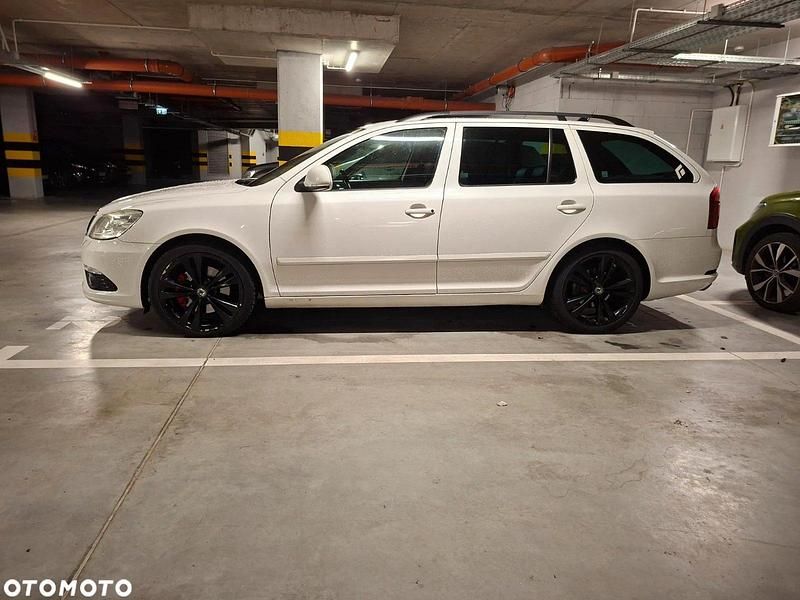 Gebraucht Skoda Octavia RS 170 PS (125 kW) 2011 Weiß Kombi
