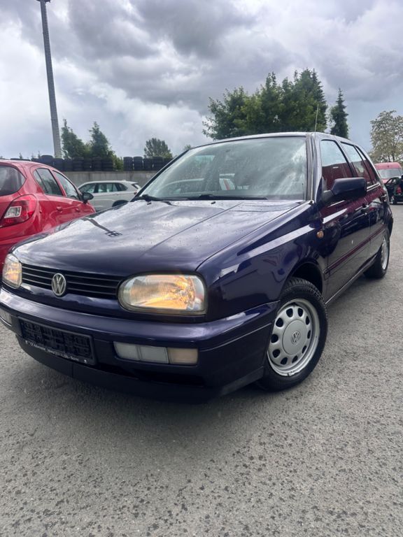 Blau Gebraucht 1997 VW Golf III Limousine | 2.550 € (Fairer Preis) - Bild 1/4