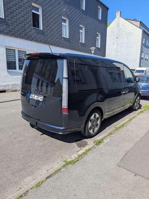 Gebraucht 2022 Hyundai Staria Signature Van | 39.990 € (Guter Preis) - Bild 1/4