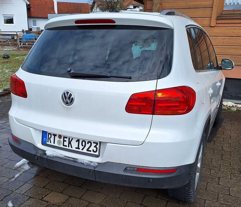Gebraucht VW Tiguan LOUNGE 150 PS (110 kW) 2015 Weiß SUV