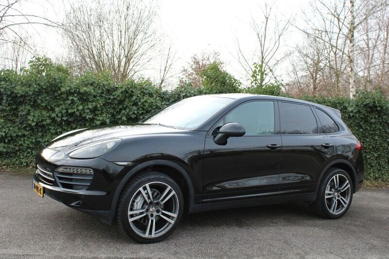 Gebraucht Porsche Cayenne 400 PS (294 kW) 2010 Schwarz SUV
