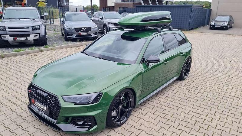 Sonomagrün metallic Gebraucht 2019 Audi RS4 Sport Kombi | 59.880 € (Fairer Preis) - Bild 1/4